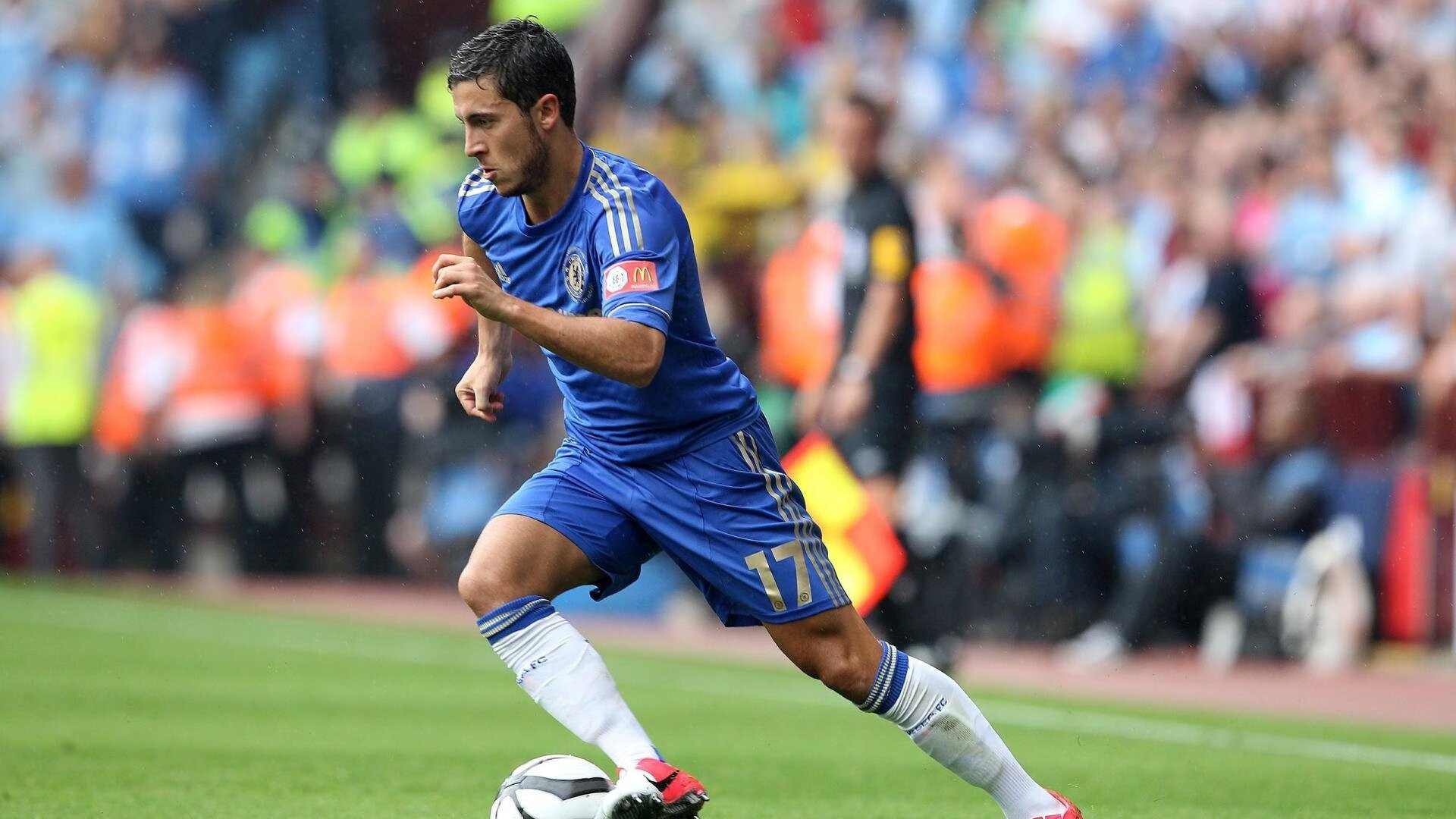 裁判新规引争议:联盟不断完善判罚规则,联赛裁判